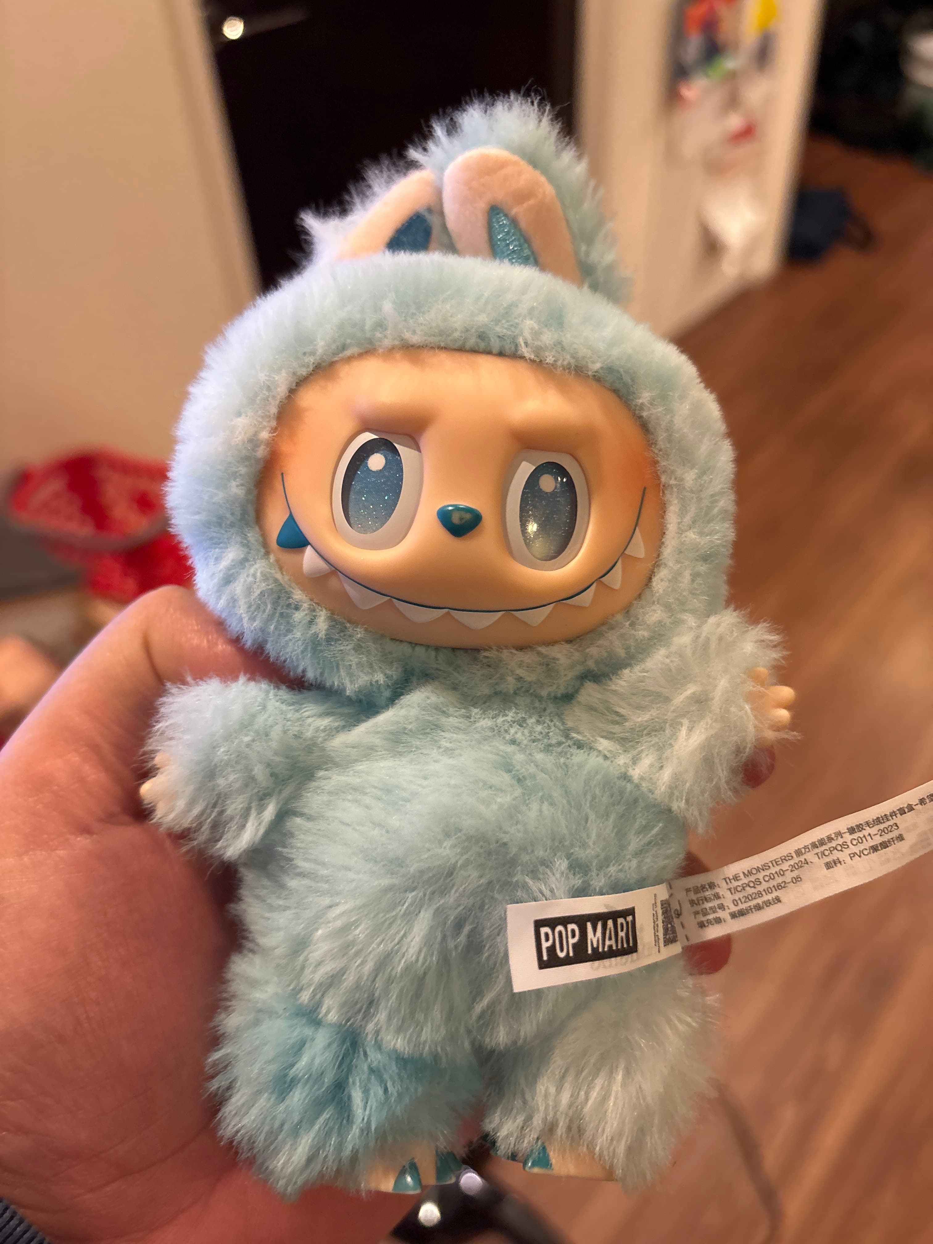 POP MART THE MONSTERS ふわふわキーホルダー マスコット